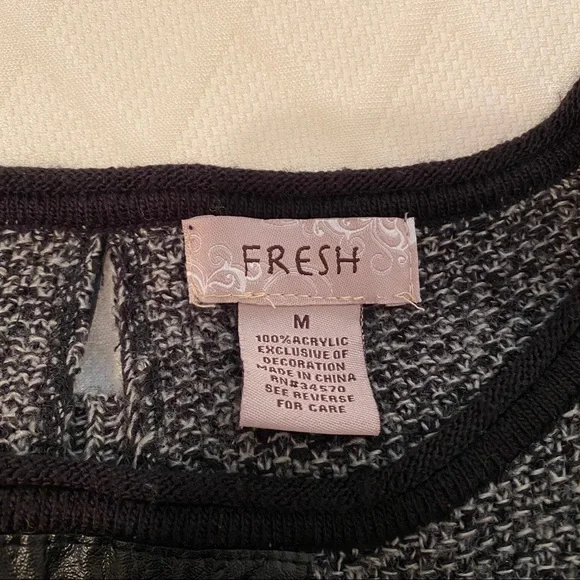 Fresh 3/4 Sleeve Sweater, Size M - Picture 9 of 10